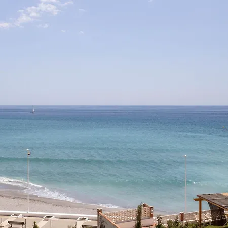 Arce Frontline Seaview Apartamento *